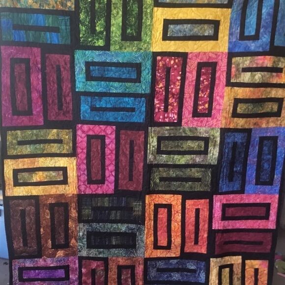 Handmade Quilt.   - Picture 1 of 13